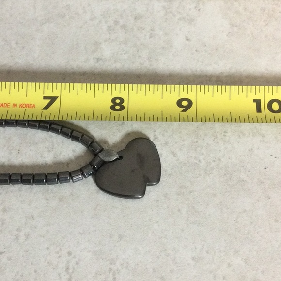 Hematite bead necklace with double heart - Picture 7 of 7